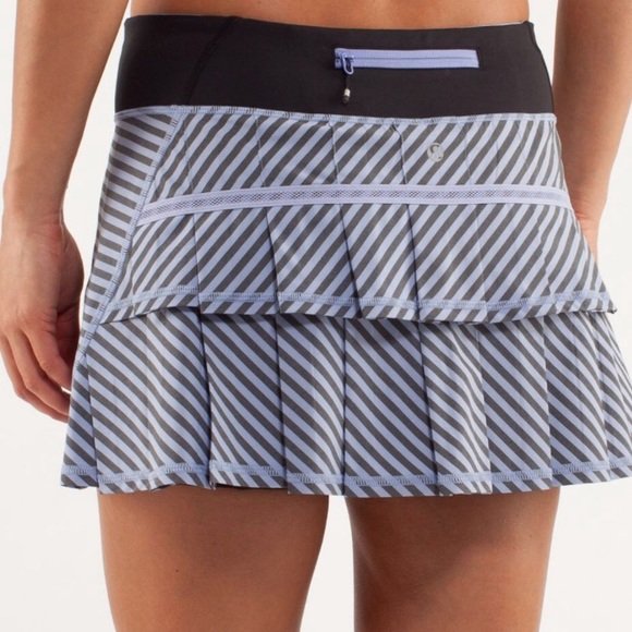 lululemon athletica Pants - Lululemon •PACE SETTER Skirt•
